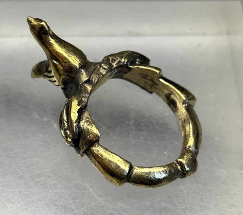 Anello antico stile romano - , in