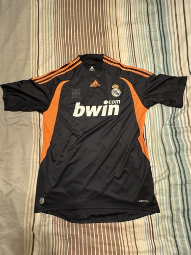 Real madrid 2009 2010 - madrid, away