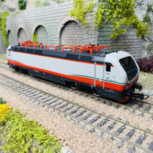 Locomotive électrique e402b - locomotive,