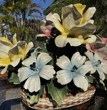 Centrotavola fiori porcellana