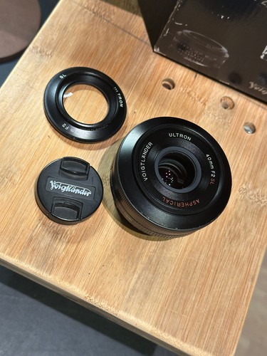 Voigtlander 40mm ultron - 40mm, f/2
