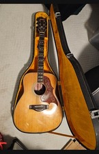 Yamaha Acoustic Guitar FG 300