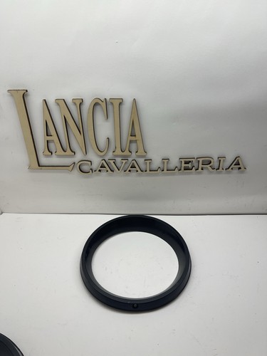 Cornice faro plastica nera - cornice,