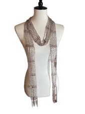 Collana sciarpa all'uncinetto