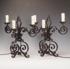 Coppia di antiche lampade