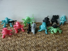 10 figurines Cosmix : 8
