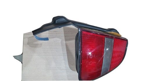 82468761 faro posteriore - ,