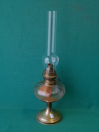 Antica lampada olio - a,