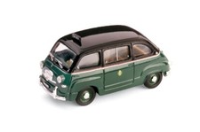Modellino auto taxi scala 1:43
