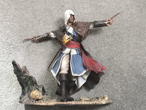 Statua assassin creed iv - creed,