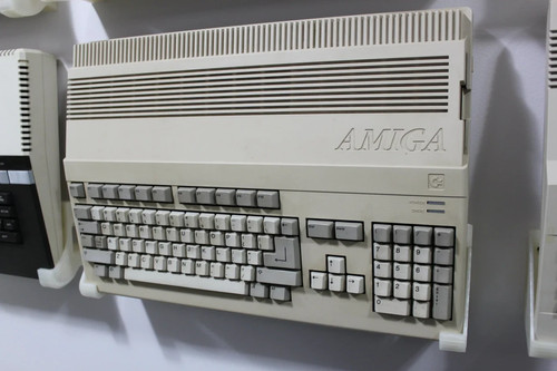 Amiga 500 supporto per
