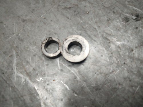 Wheel spacers for rear axle