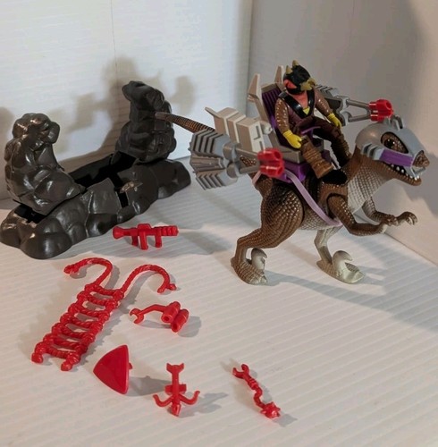 Deinonychus con antor - deinonychus,