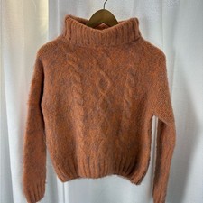 NEW MOLLY BRACKEN turtleneck