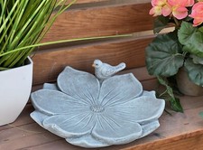 Abbeveratoio per uccelli