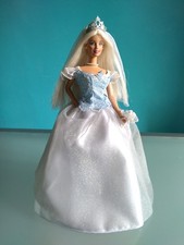 "MATTEL" Barbie "Principessa Sposa", 2000, vestiti originali, altezza 29 cm.