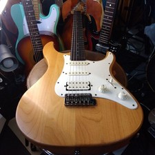 YAMAHA Pacifica