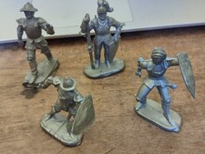 SOLDATINI CAVALIERI MEDIOEVALI