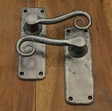 Maniglie per porte in ferro