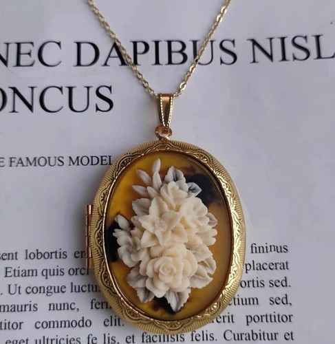 Collana medaglione ritratto