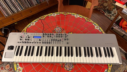Novation station - novation, x-station