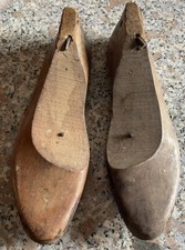 Scarpe piede legno antiche