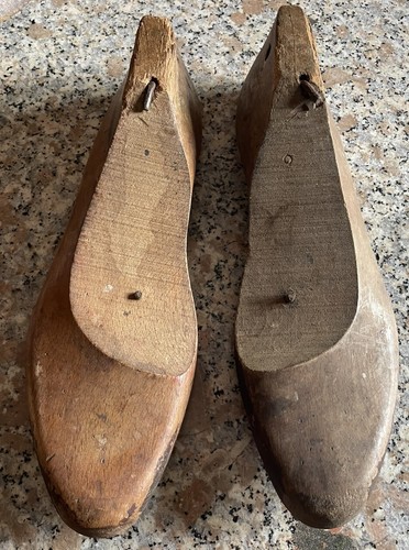 Scarpe piede legno - , antiche