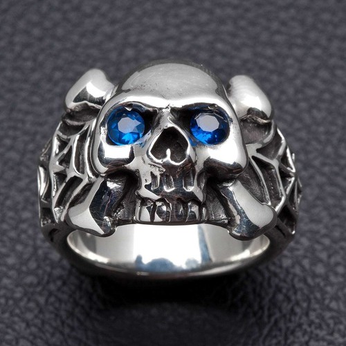 Anello teschio con ossa