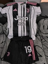 Completo Thuram Juventus