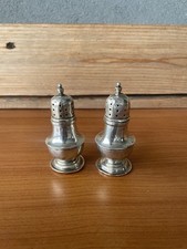 Saliera e pepiera argento