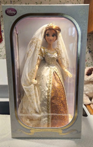 Disney store raperonzolo - disney,