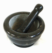 VECCHIO MORTAIO CON PESTELLO