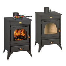 STUFA A LEGNA IN GHISA E