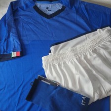 Divisa calcio blu Italia stile