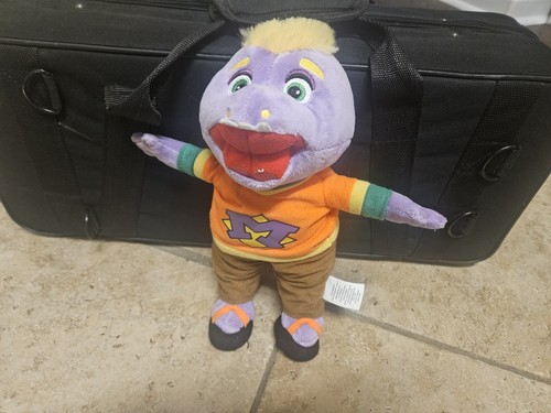 Peluche chuck cheese pizza - chuck,