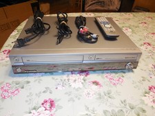 Panasonic DMR-EH75V HDD 80GB/DVD/VCR/SD 4x1 registratore combinato con telecomando HDMI