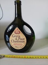 PARTICOLARE BOTTIGLIA VUOTA  FORMA DI GOCCIA DI PINOT CHARDONNAY ANNI 80 VINTAGE