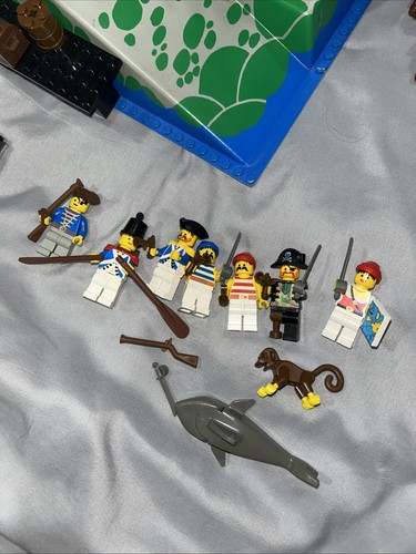 Lego pirates rock island - lego,