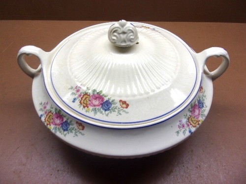 Zuppiera vintage senza marchio