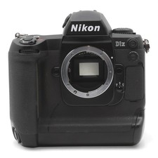 Fotocamera digitale Nikon D1X