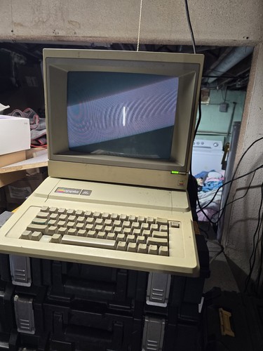 Apple iie computer vintage - computer,