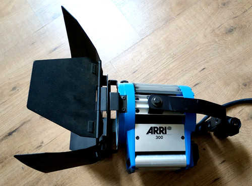 Arri 300 stage - w,