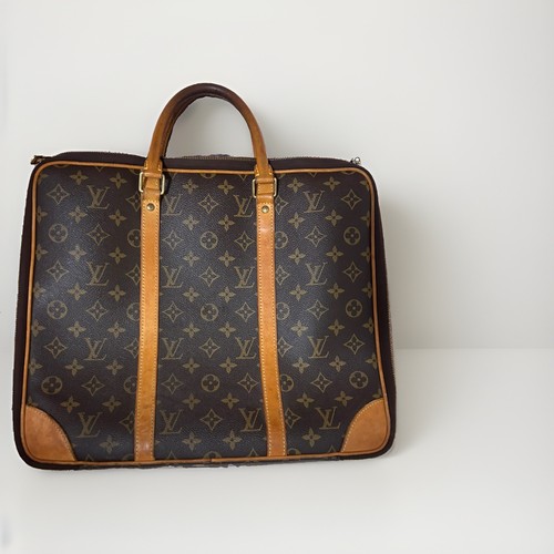 Ventiquattr ore luis vuitton - luis,