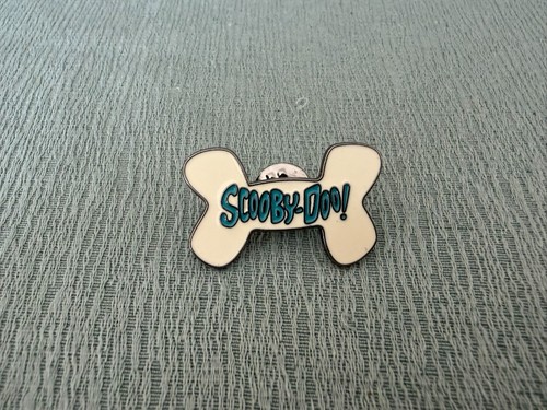 Pin pins - pin's,
