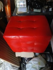 pouf in eco pelle  rosso  usato buono,, anni 80