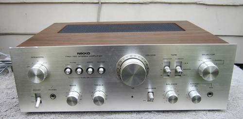 PREAMPLIFICATORE/AMPLIFICATORE