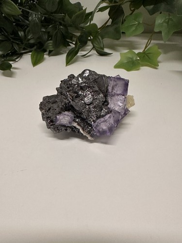 28kg sphalerite fluorite - 0.28kg,