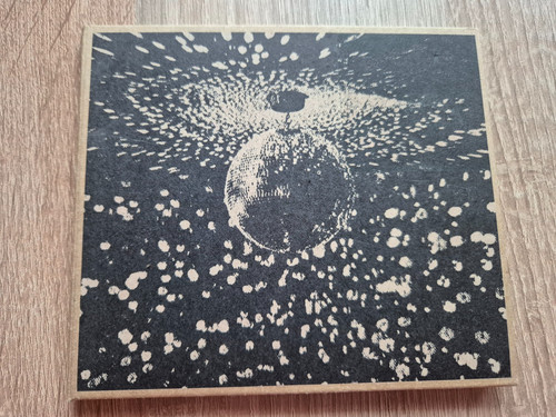 Neil young mirror ball - young,
