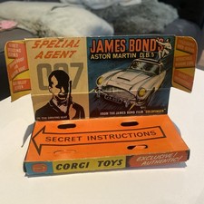 Corgi 261 James Bond 007 Aston