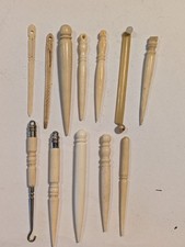 VECCHI ATTREZZI DA CUCITO IN OSSO